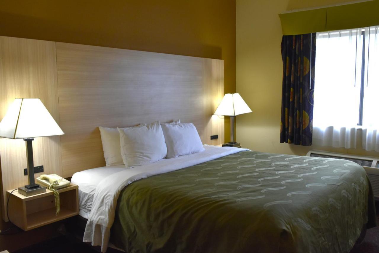 Quality Inn & Suites Brooks Louisville South מראה חיצוני תמונה