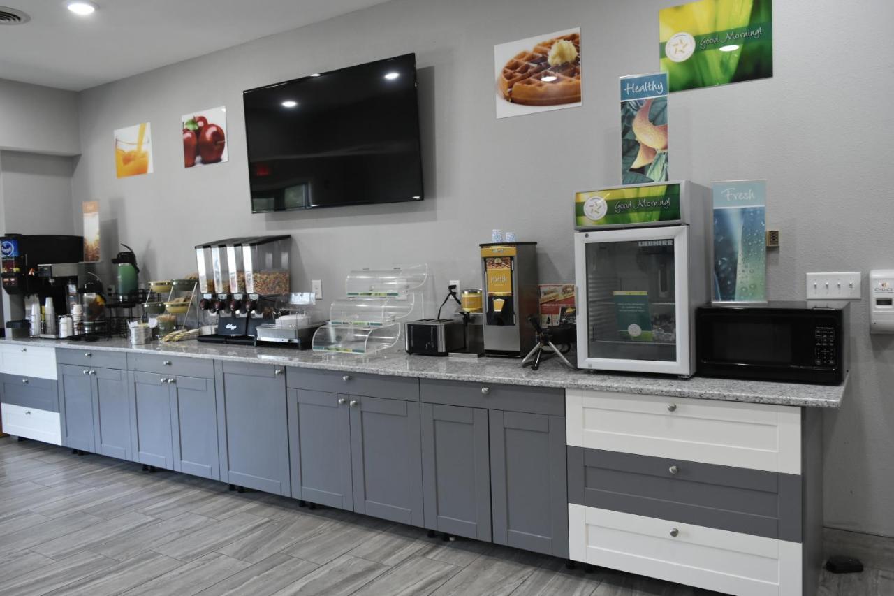 Quality Inn & Suites Brooks Louisville South מראה חיצוני תמונה